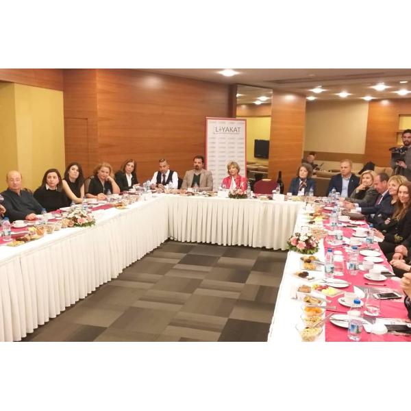 Abdül BATUR yoğun seçim trafiğine rağmen 